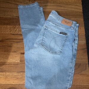 Calvin Klein Women’s Mid-Rise Skinny Denim Jeans in Light Blue
